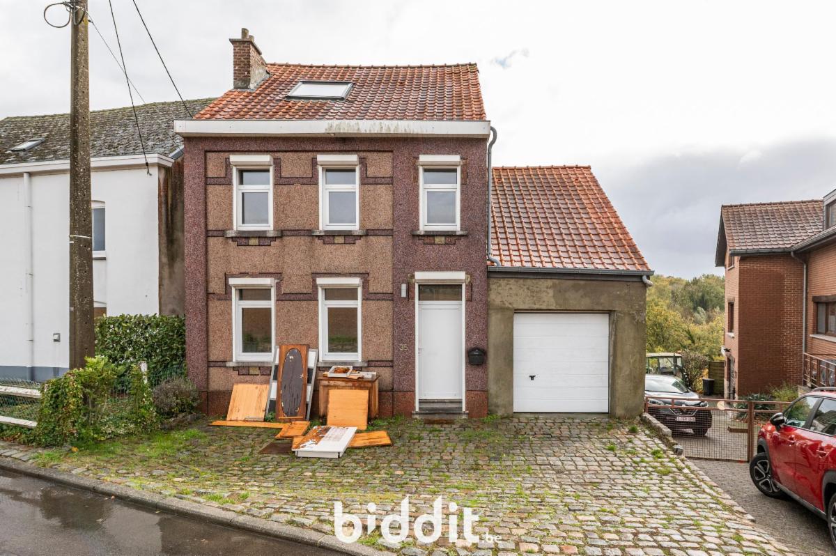 Maison 2 chambres, bureau et garage