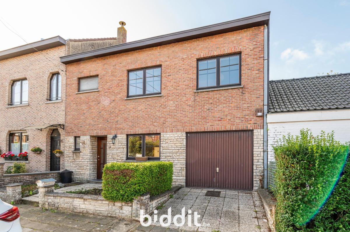 Agréable maison 4 chambres proche du centre de Waterloo